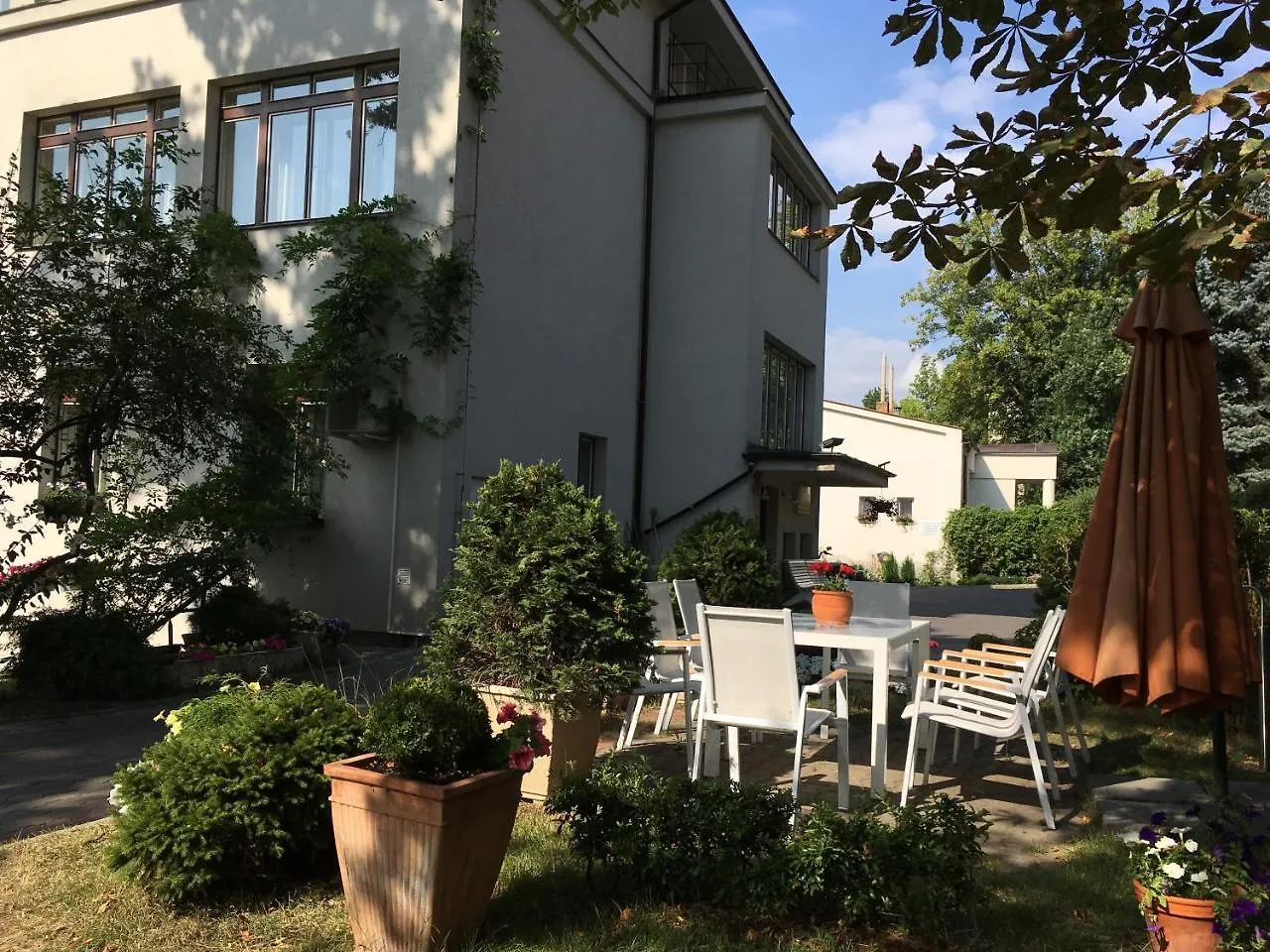 Pension Jana - Domov Mladeze Praag Gasthuis