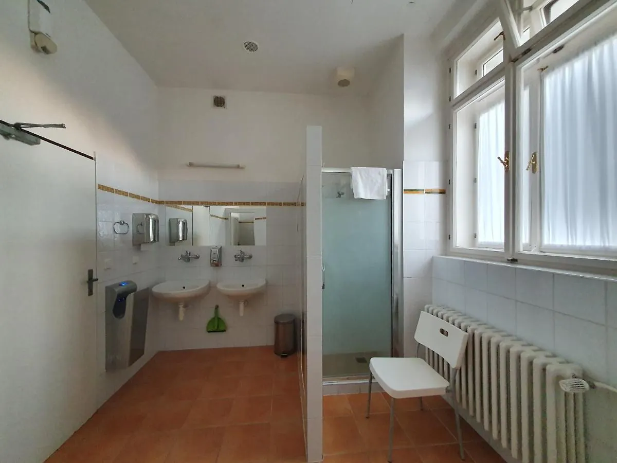 Guest house Pension Jana - Domov Mladeze Prague